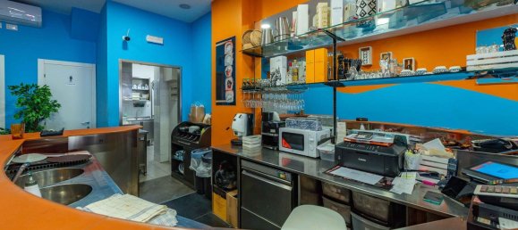 75m² Commercial property in Rome, Italy No. 69737 16