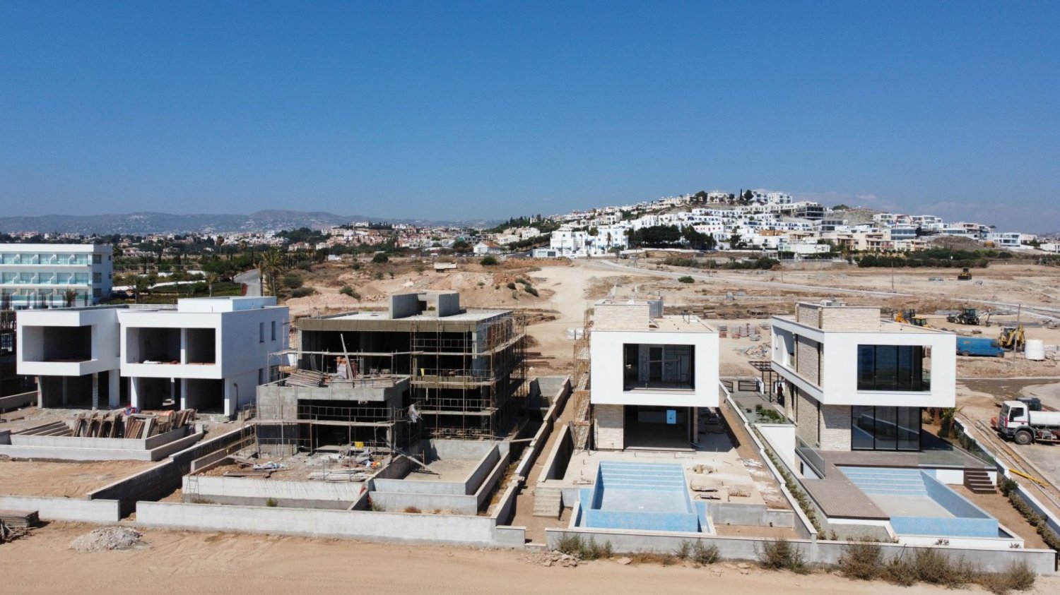 5 bedrooms Villa in Paphos, Cyprus No. 10350