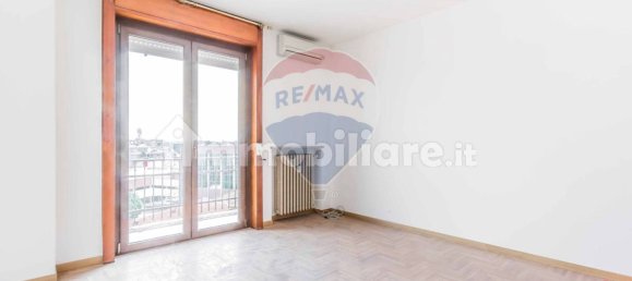 Apartamento T2 em Busto Arsizio, Italy N.º 135519 12