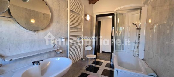 7 غرف نوم فيلا في Pavia, Italy رقم 225895 24