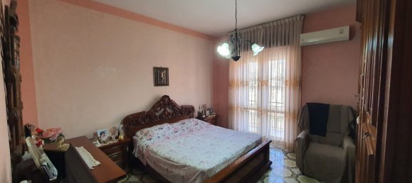 Apartamento de 4 habitaciónes en Poggiomarino, Italy No. 137637 10