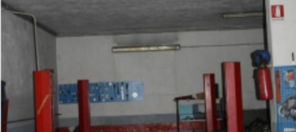 291m² Commercial property in Locri, Italy No. 341031 3