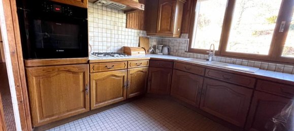 3 bedrooms House in Nogent-le-Roi, France No. 55742 11