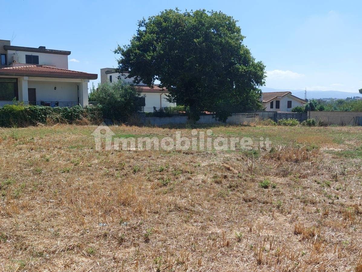 Terreno en Rome, Italy 1800 m² No. 280735