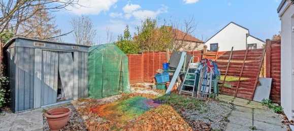 5 bedrooms House in Hounslow, United Kingdom No. 12347 9