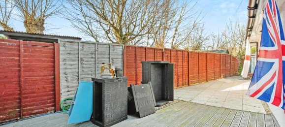 5 bedrooms House in Hounslow, United Kingdom No. 12347 10