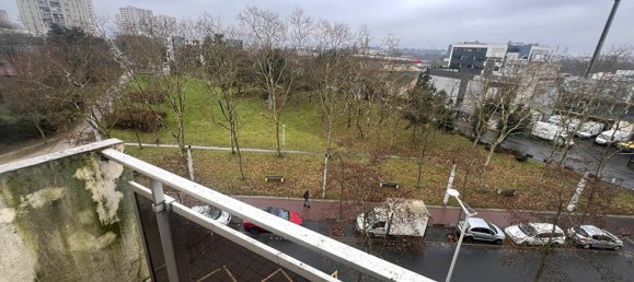 2 bedrooms Apartment in Nanterre, France No. 133994 4