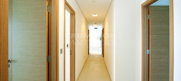 Apartamento T3 em Corniche Road, UAE N.º 6205 13