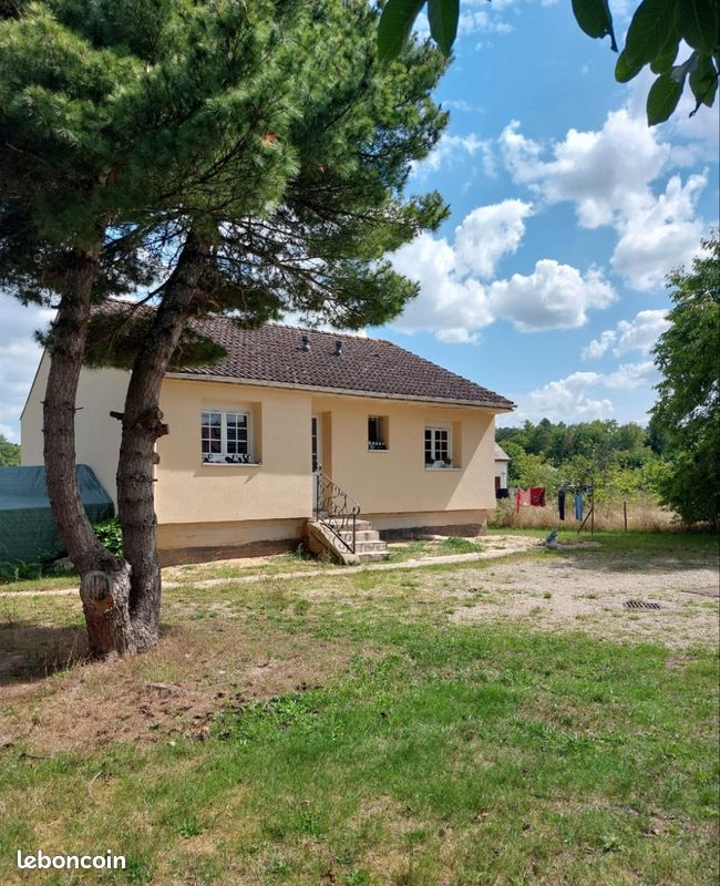 2 bedrooms House in La Bussiere, France No. 322887