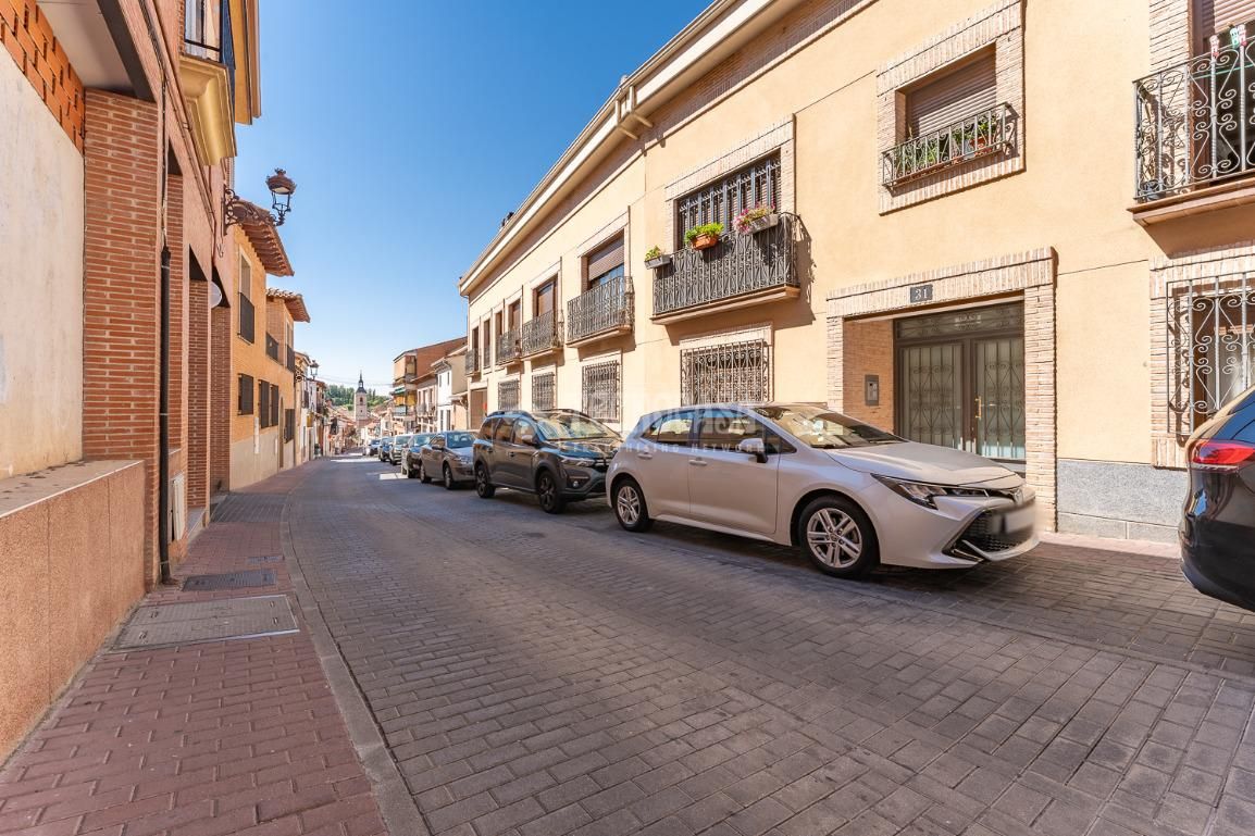 Dúplex de 3 dormitorios en Algete, Spain No. 182379