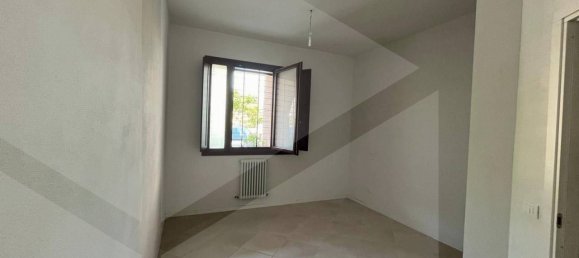 3-salle Appartement à Fiorano Modenese, Italy No. 28624 12