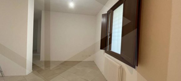 3-salle Appartement à Fiorano Modenese, Italy No. 28624 6