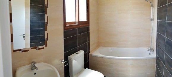 8 Schlafzimmer Villa in Paphos, Cyprus, Nr. 12727 8