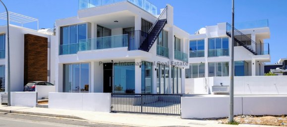 4 bedrooms Villa in Protaras, Cyprus No. 945 3