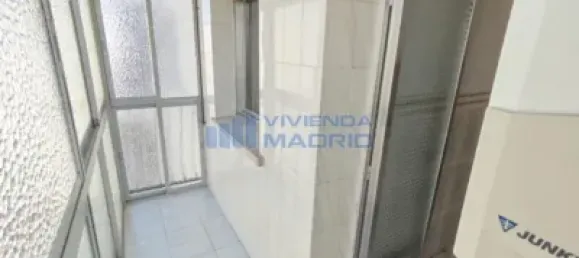 2 bedrooms Apartment in Madrid, Spain No. 185531 8