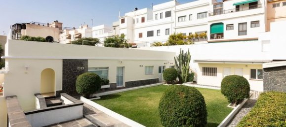 Casa de 9 dormitorios en Santa Cruz de Tenerife, Spain No. 116401 12