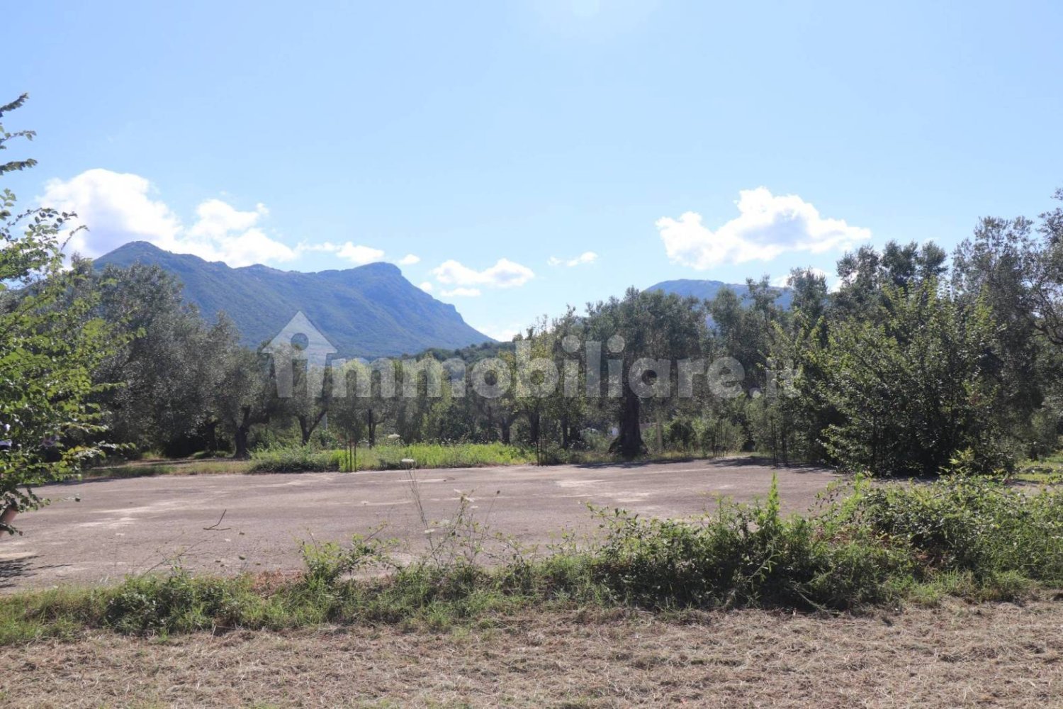 Terreno em Melizzano, Italy 2690 m² N.º 302232