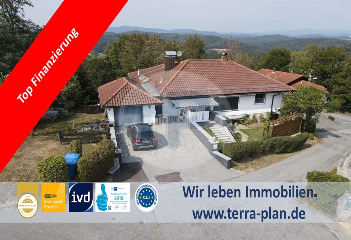 6 rooms Bungalow in Passau, Germany No. 163673