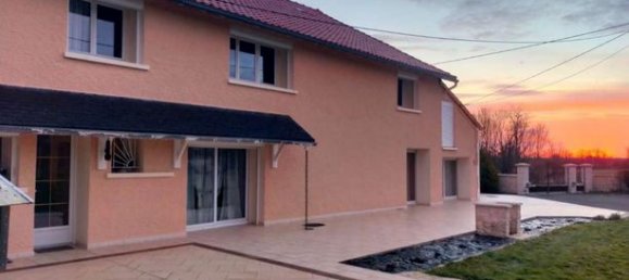 Дом с 5 спальнями в Вьен, Франция № 315215 2