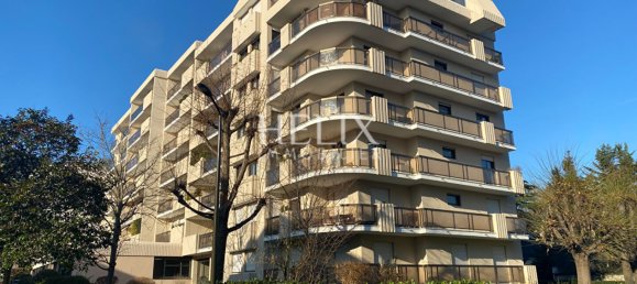 Studio in Le Pecq, France No. 170461 4