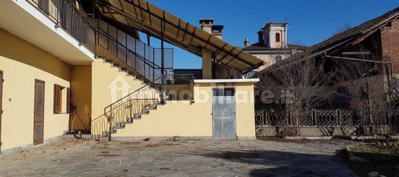 3 bedrooms Villa in Montanaro, Italy No. 75993 7