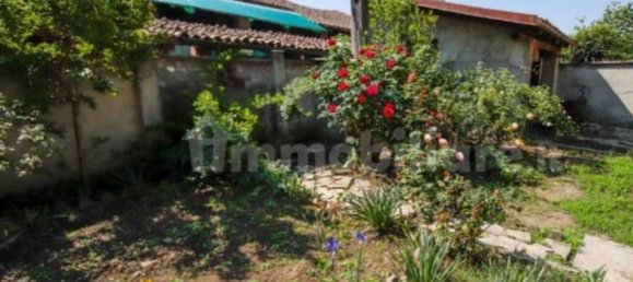 3 bedrooms Villa in Montanaro, Italy No. 75993 9