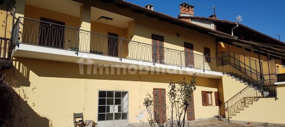 3 bedrooms Villa in Montanaro, Italy No. 75993 6