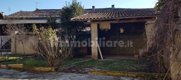 3 bedrooms Villa in Montanaro, Italy No. 75993 10