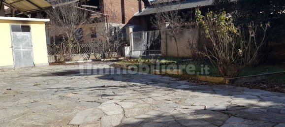 3 bedrooms Villa in Montanaro, Italy No. 75993 11