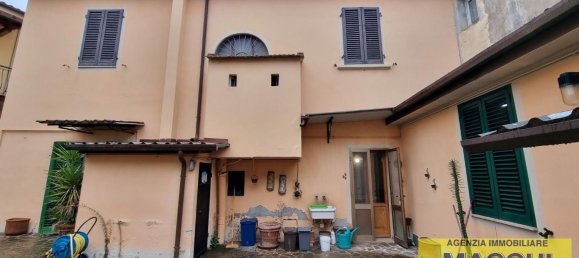 10 rooms House in Palaia, Italy No. 39169 17