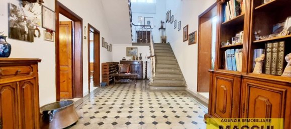 10 rooms House in Palaia, Italy No. 39169 16