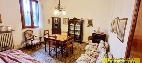 10 rooms House in Palaia, Italy No. 39169 3