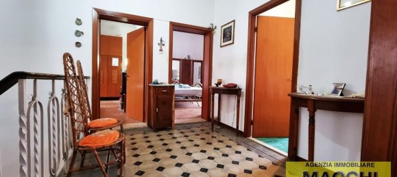 10 rooms House in Palaia, Italy No. 39169 8