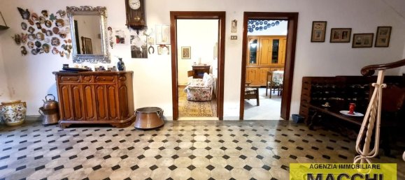 10 rooms House in Palaia, Italy No. 39169 6