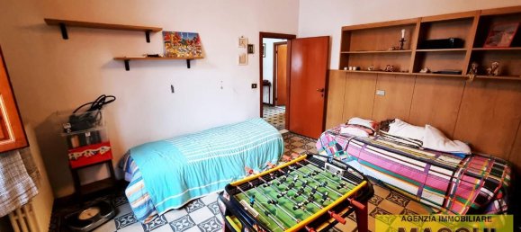 10 rooms House in Palaia, Italy No. 39169 14