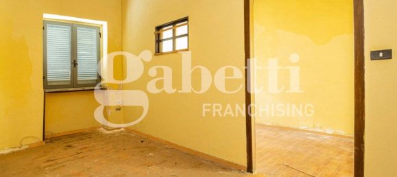 5 rooms Building in Naples, Italy No. 296550 13