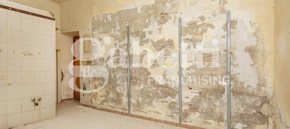 5 rooms Building in Naples, Italy No. 296550 16