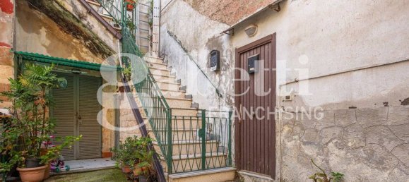 5 rooms Building in Naples, Italy No. 296550 25