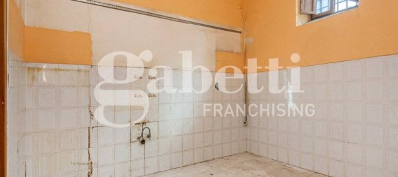 5 rooms Building in Naples, Italy No. 296550 12