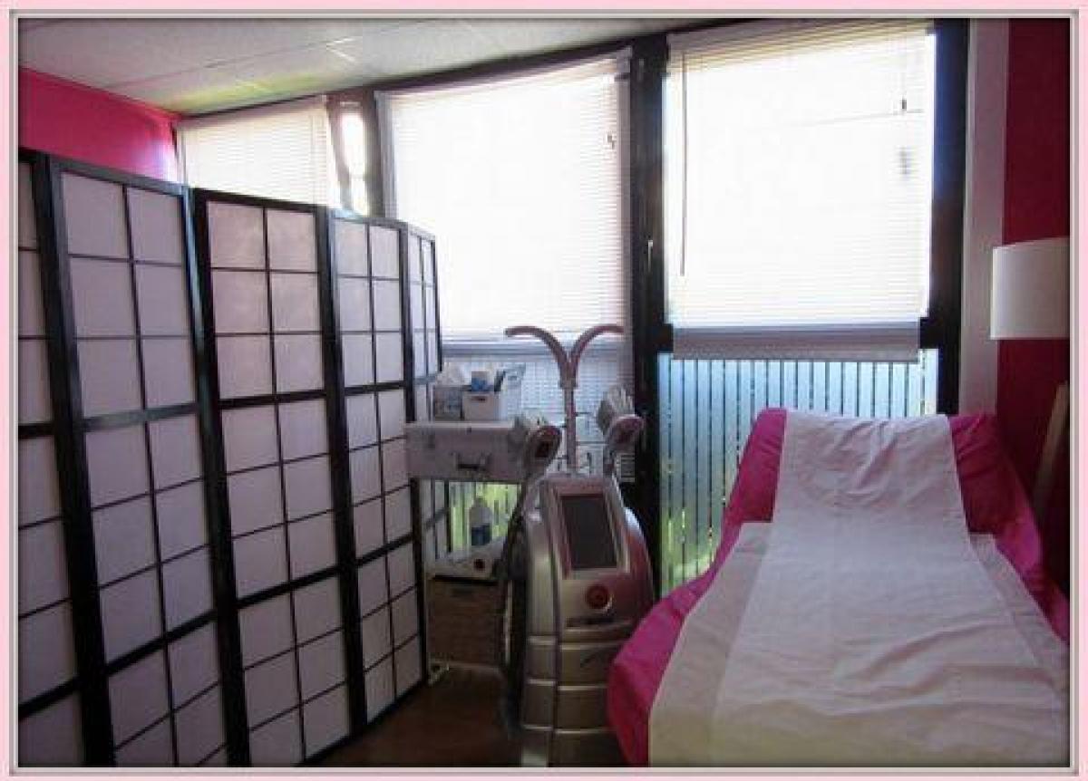 120m² Office in Narbonne, France No. 21131