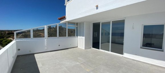 Ático de 3 dormitorios en Estepona, Spain No. 2891 6