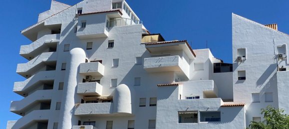 Ático de 3 dormitorios en Estepona, Spain No. 2891 30