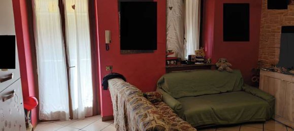 3-salle Appartement à Arsago Seprio, Italy No. 3197 4