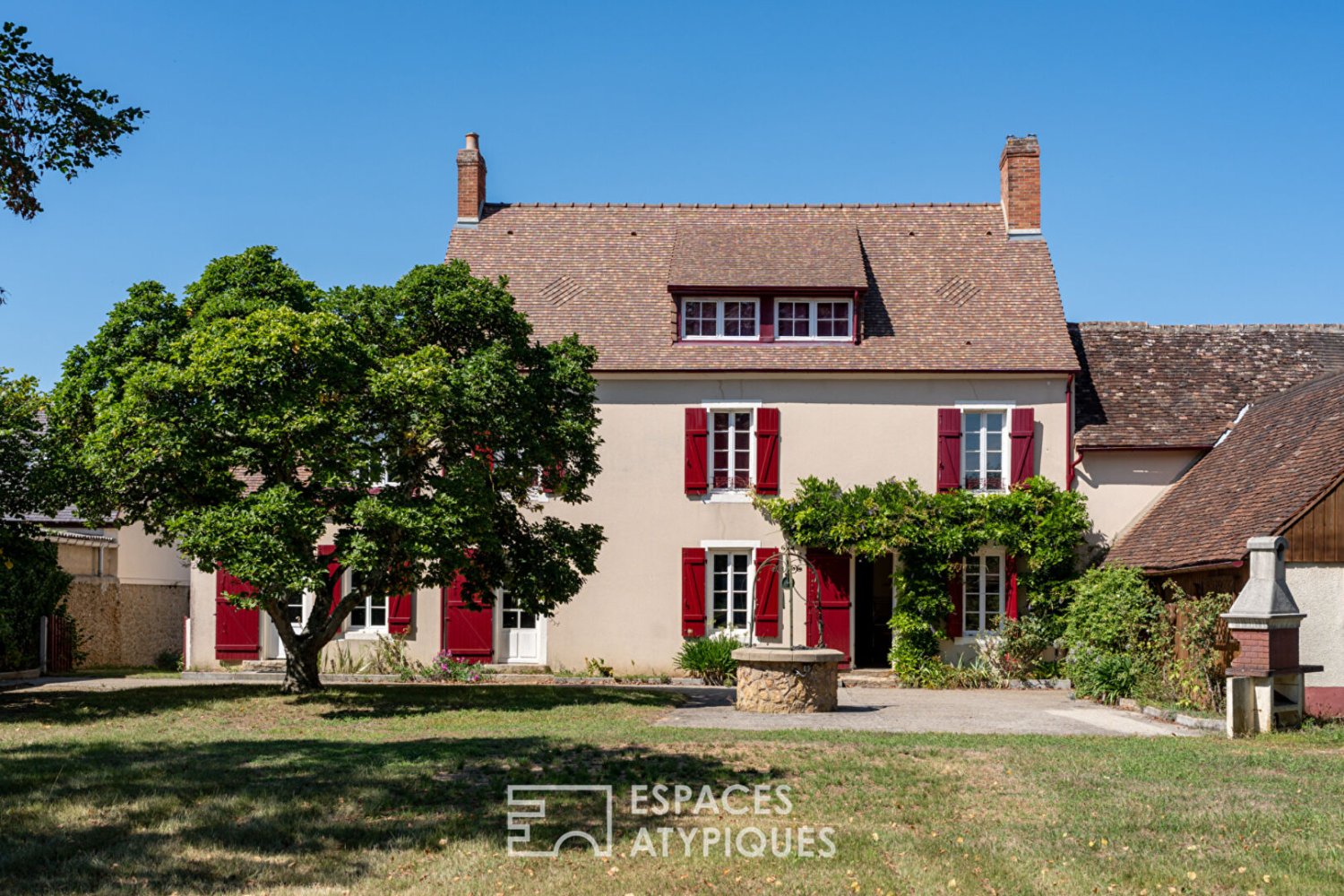 5 bedrooms House in Le Luart, France No. 352902