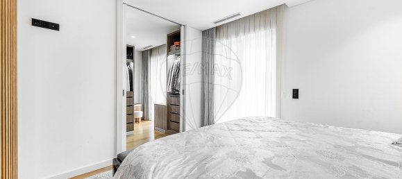 4 bedrooms Duplex in Porto, Portugal No. 140350 2