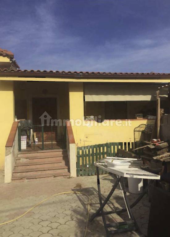 3غرفة شقة في Ardea, Italy رقم 363998