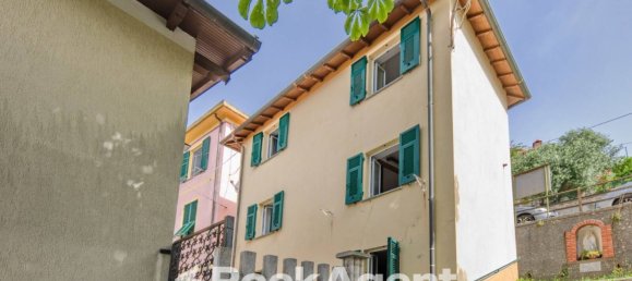 2 bedrooms Villa in Serra Riccò, Italy No. 15333 6