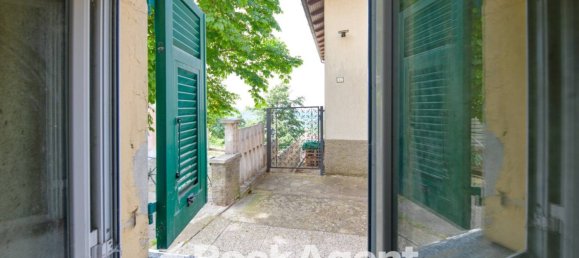 2 bedrooms Villa in Serra Riccò, Italy No. 15333 12