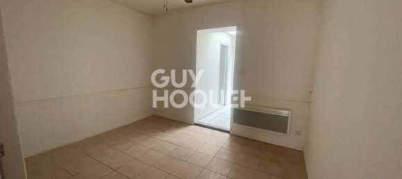 2 bedrooms House in Peronne, France No. 248110 3