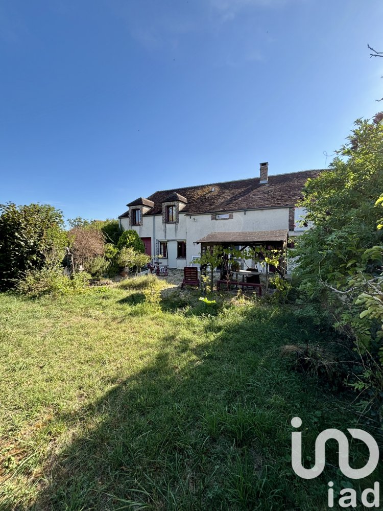 2 bedrooms House in Yonne, France No. 323230